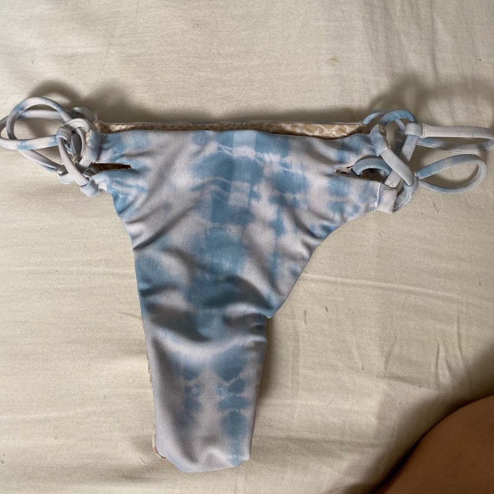 Acacia shibori molokini bottom